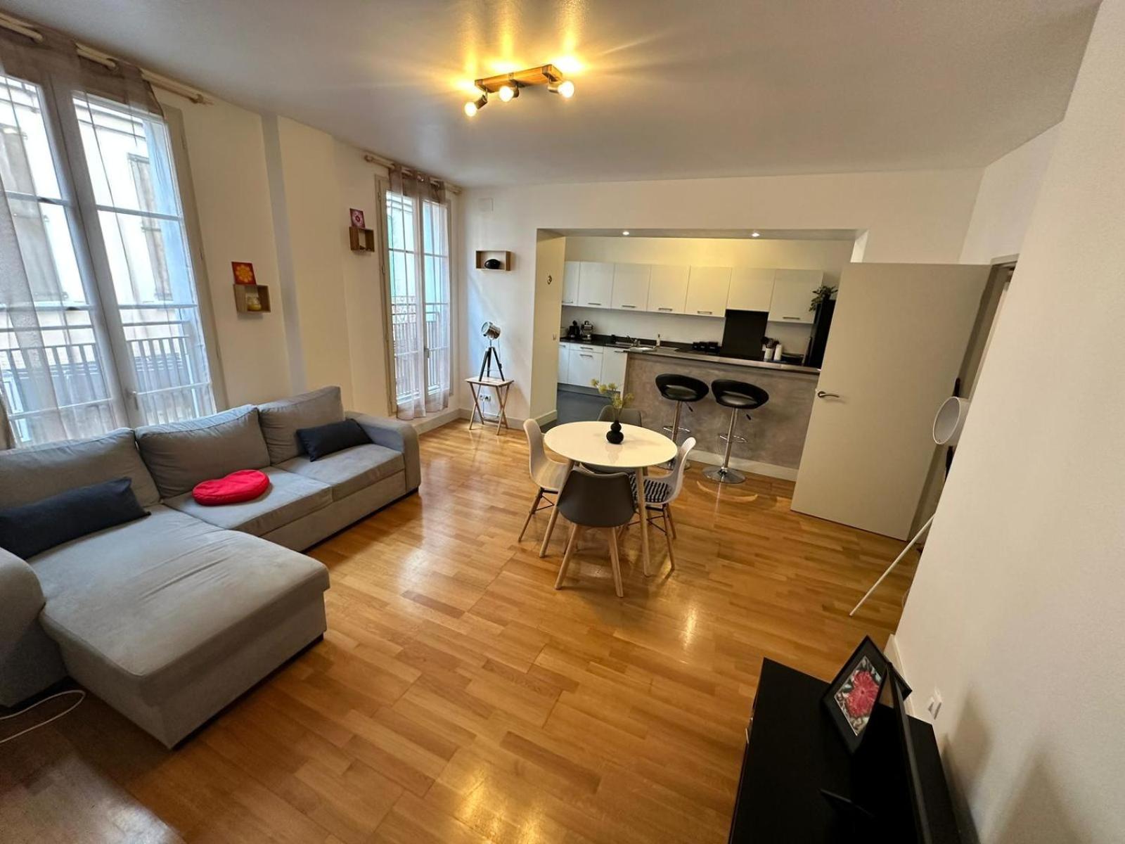 Spacieux Appartement 2 Chambres Plein Coeur De פרפיניין מראה חיצוני תמונה